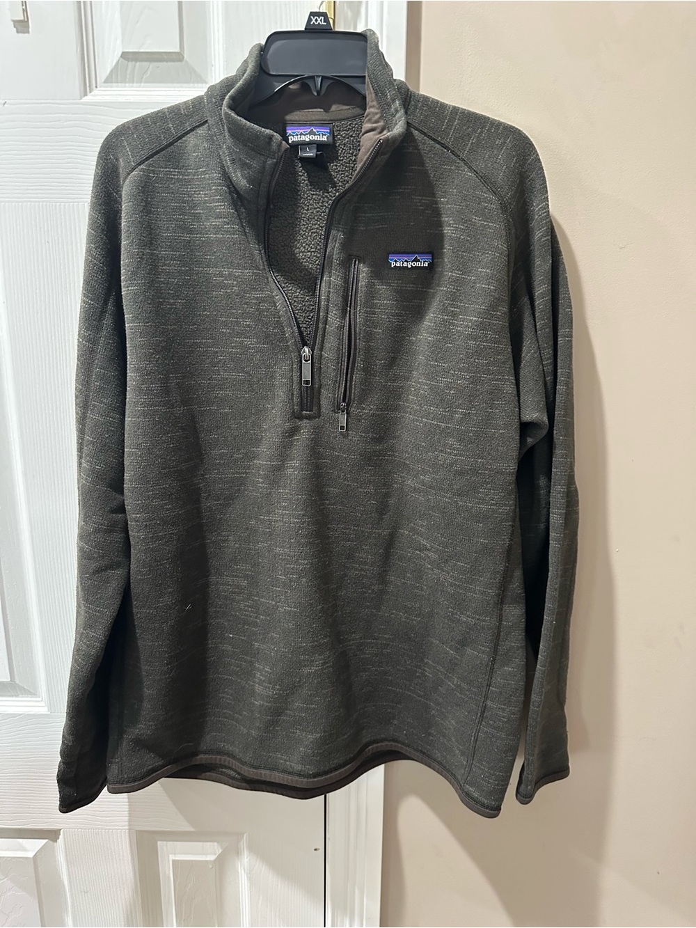Patagonia BlackGray Half-Zip Pullover Size L